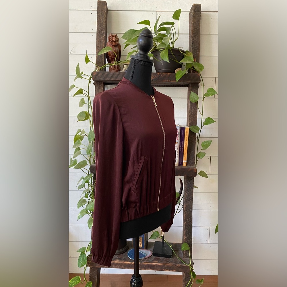 H&M: Women's Burgundy Bomber Jacket - Picture 14 of 17